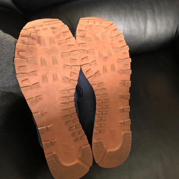 New balance men’s shoes (9.5) - Picture 3 of 3